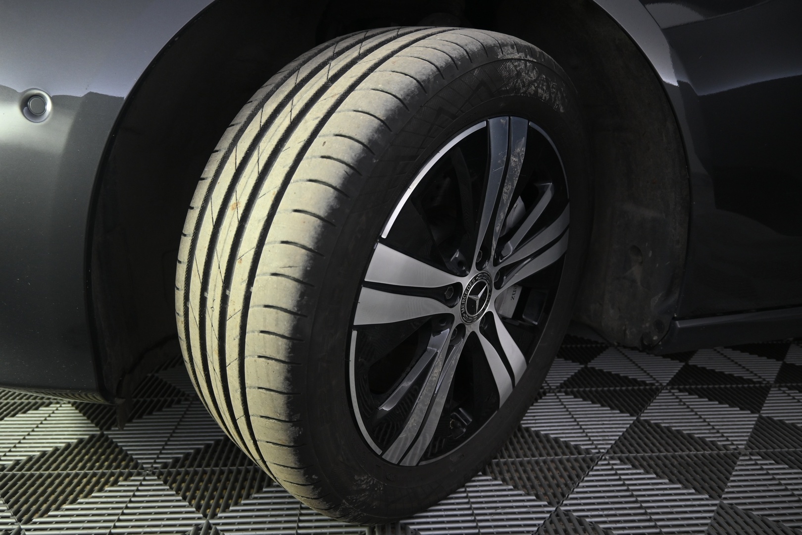 MERCEDES-BENZ C 2023