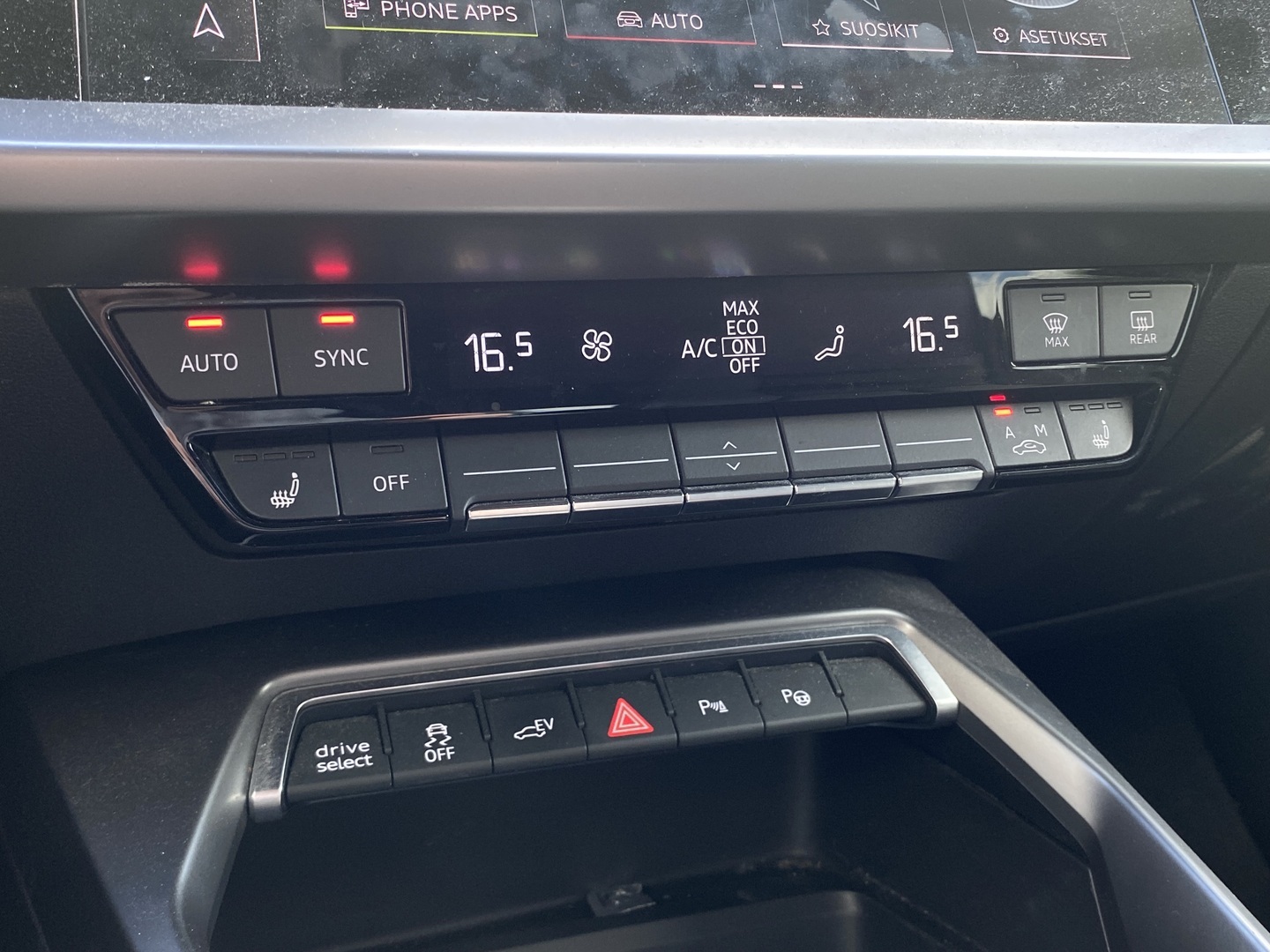 AUDI A3 2023