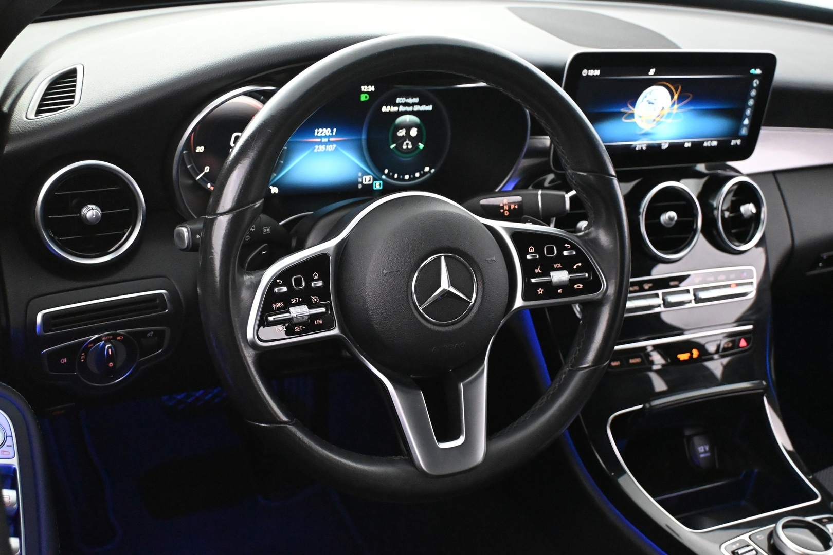 MERCEDES-BENZ C 2019