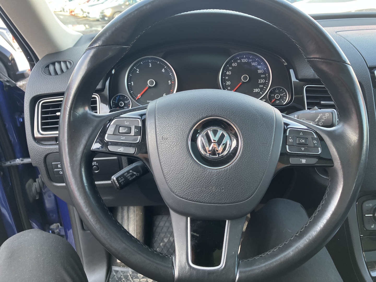 VOLKSWAGEN Touareg 2017