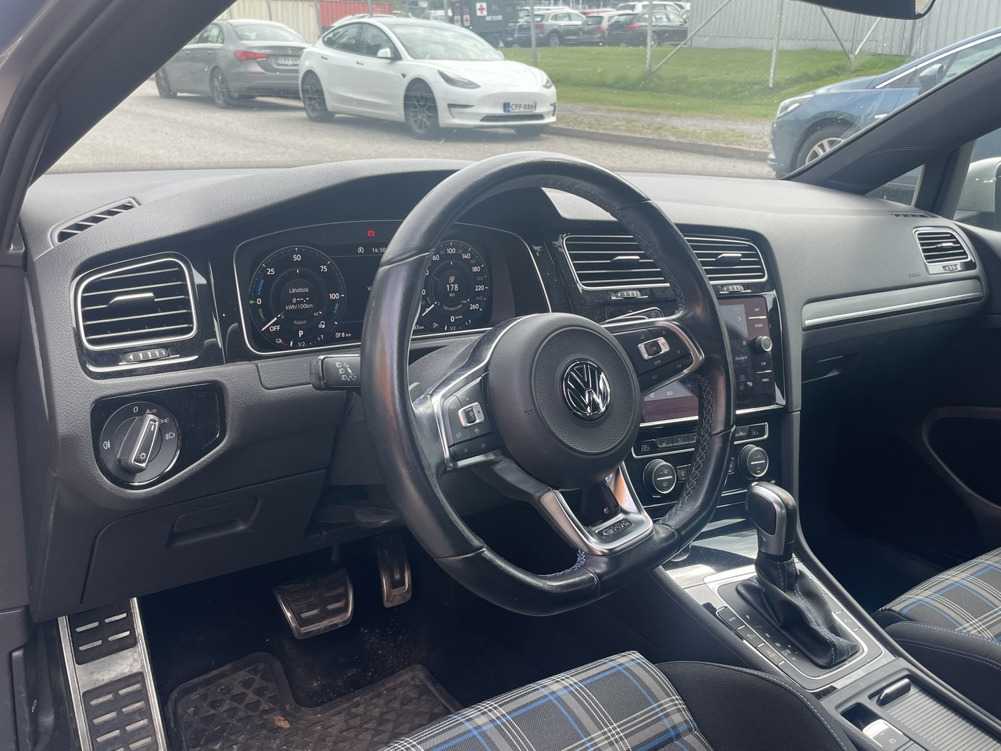 VOLKSWAGEN Golf 2020