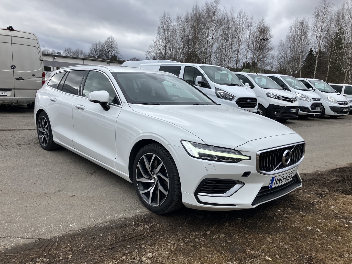 VOLVO V60 2021