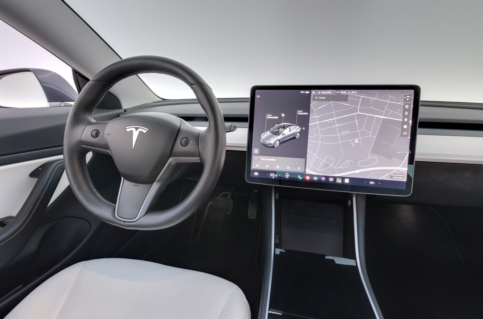 TESLA Model 3 2020