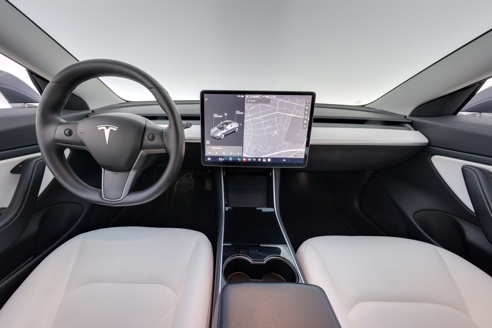 TESLA Model 3 2020
