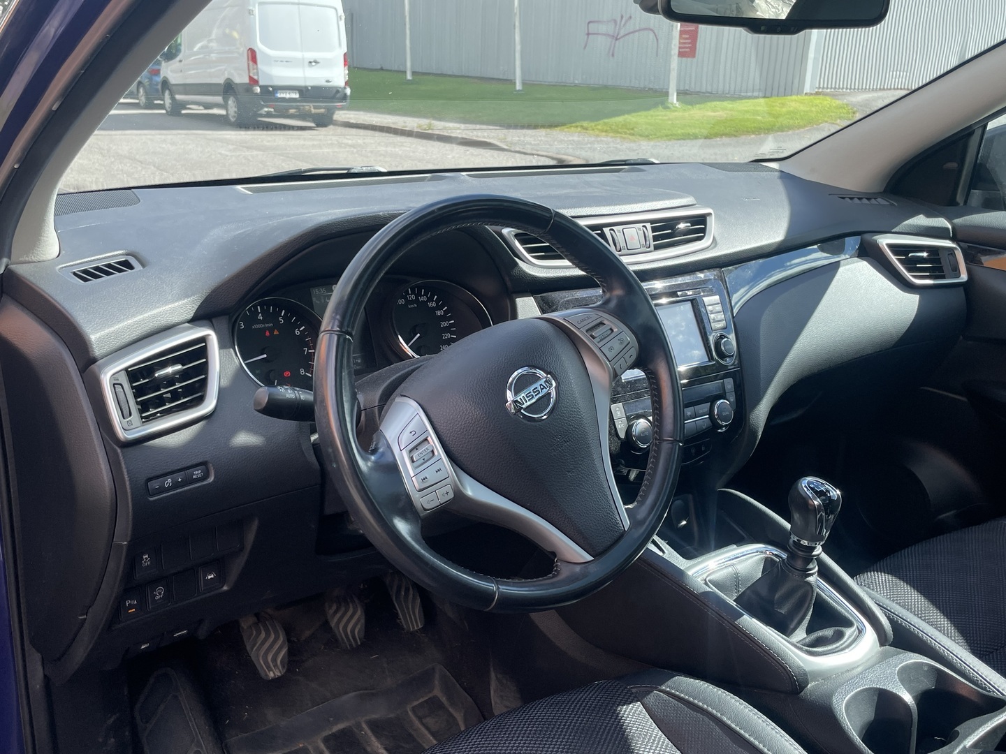 NISSAN Qashqai 2015