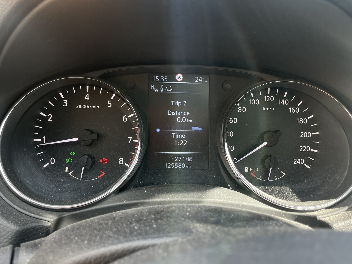 NISSAN Qashqai 2015
