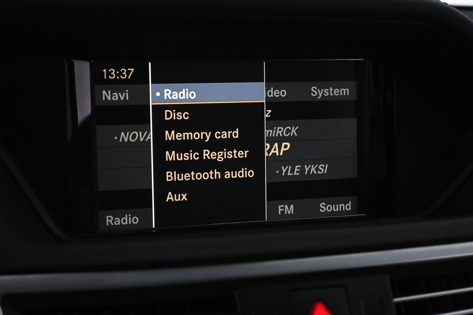 MERCEDES-BENZ E 2010