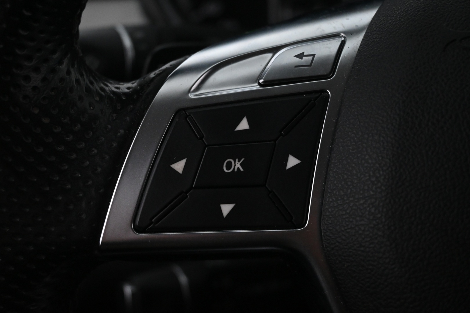 MERCEDES-BENZ ML 2012