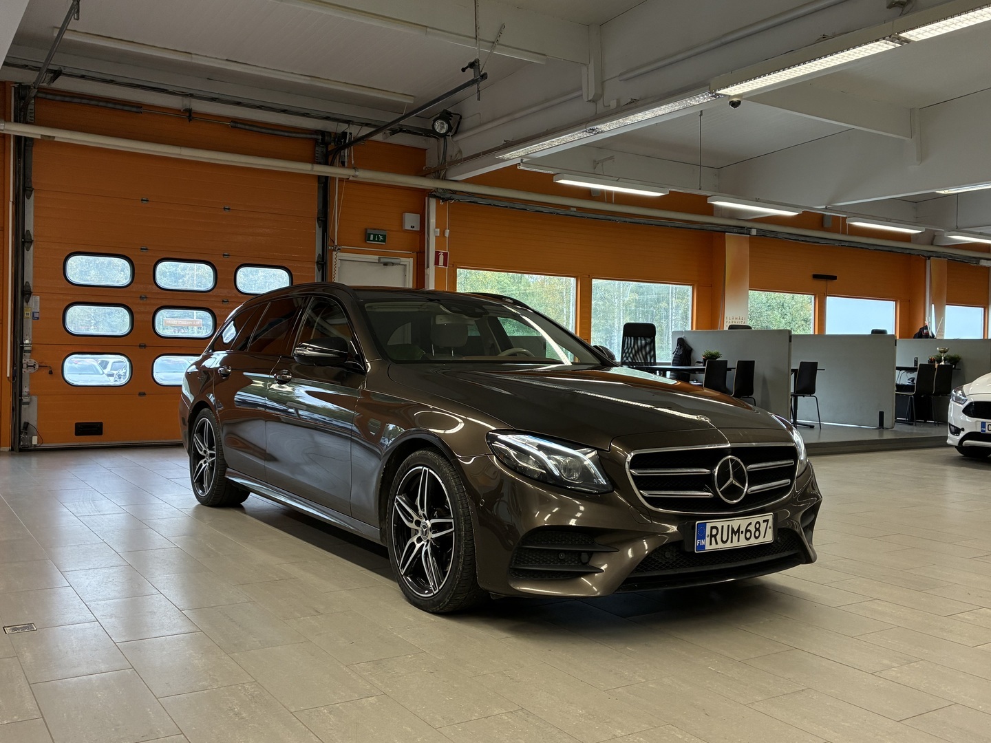 MERCEDES-BENZ E 2018