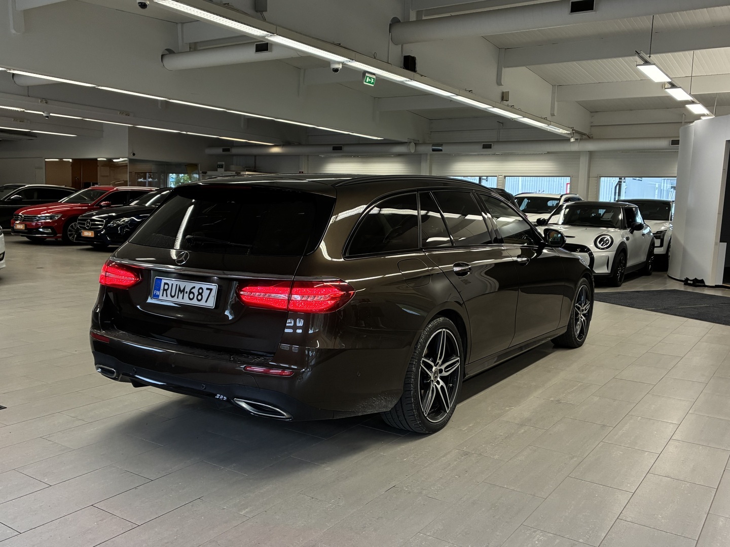 MERCEDES-BENZ E 2018