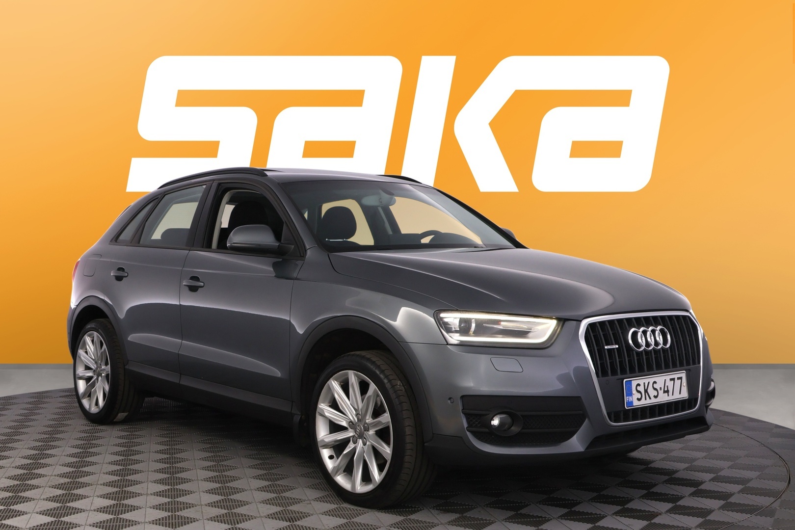 AUDI Q3 2012