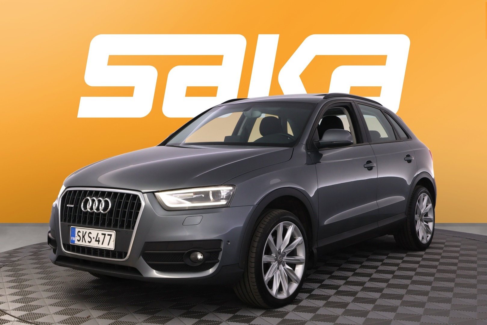 AUDI Q3 2012