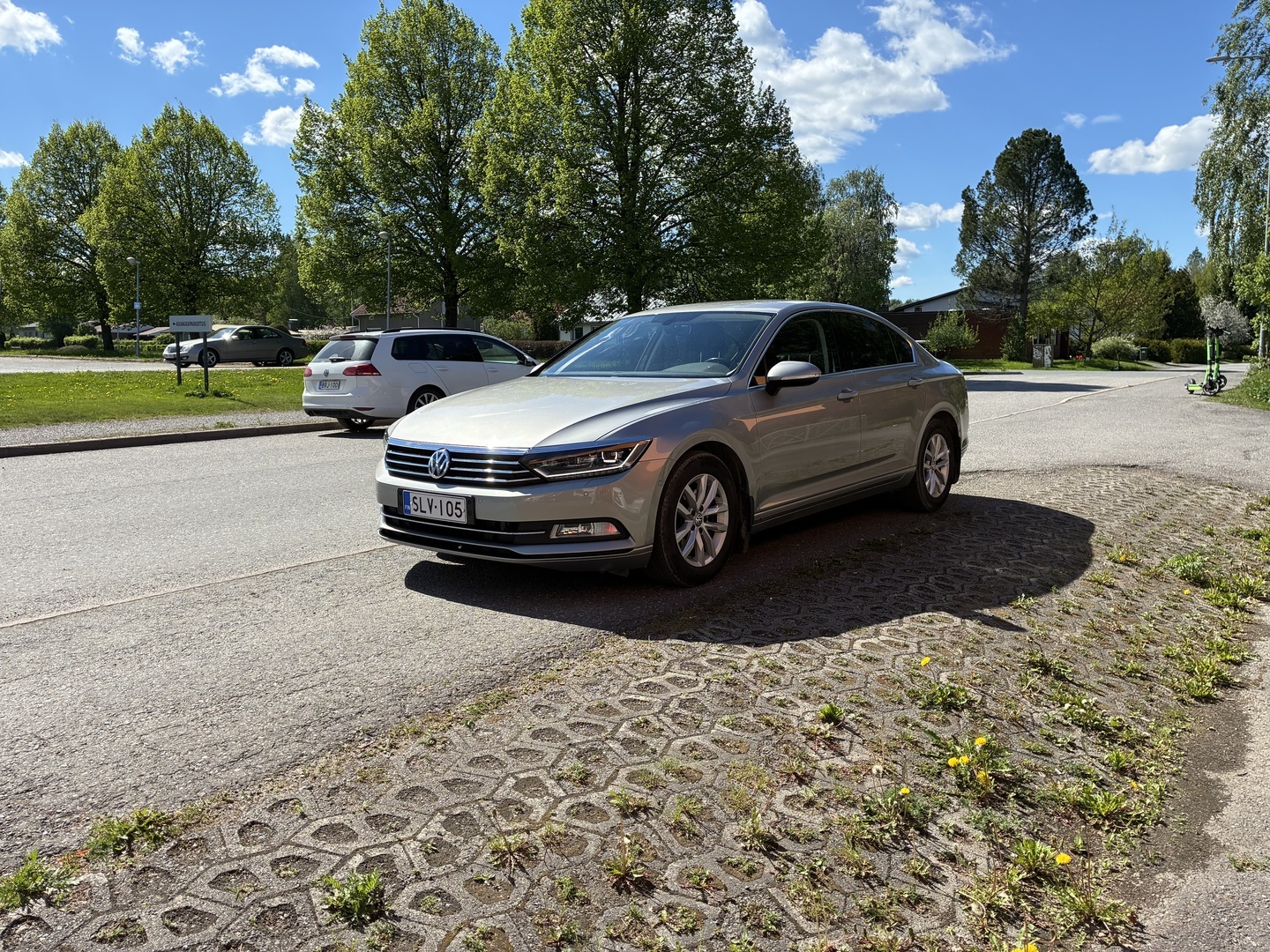 VOLKSWAGEN Passat 2016