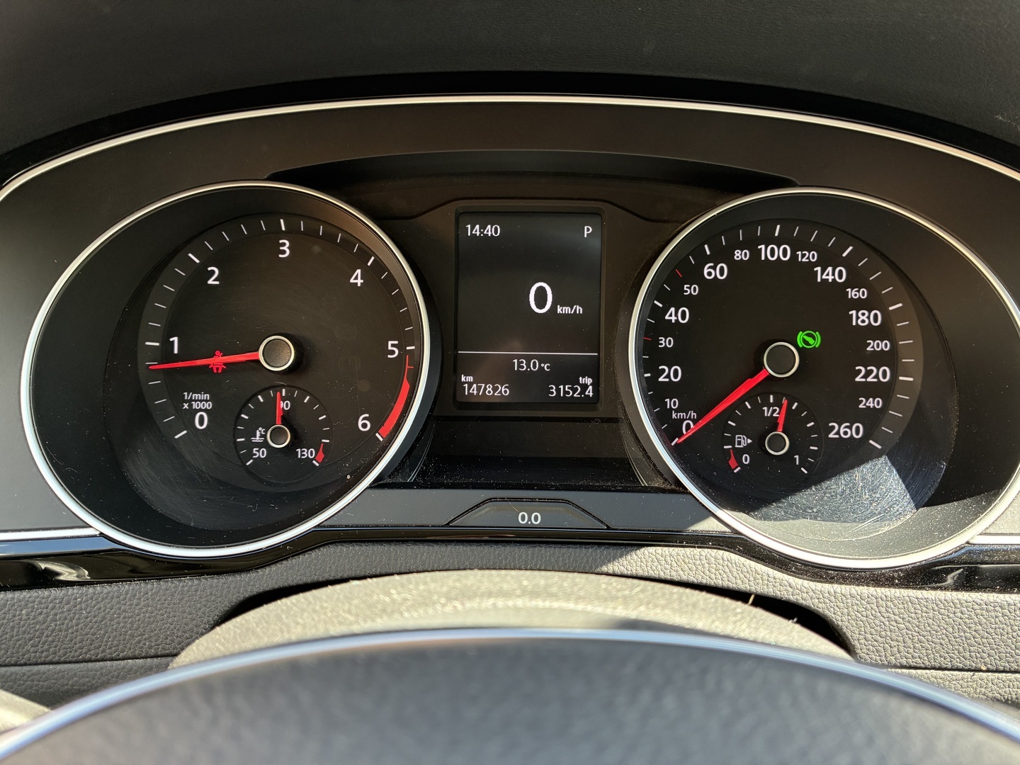 VOLKSWAGEN Passat 2016