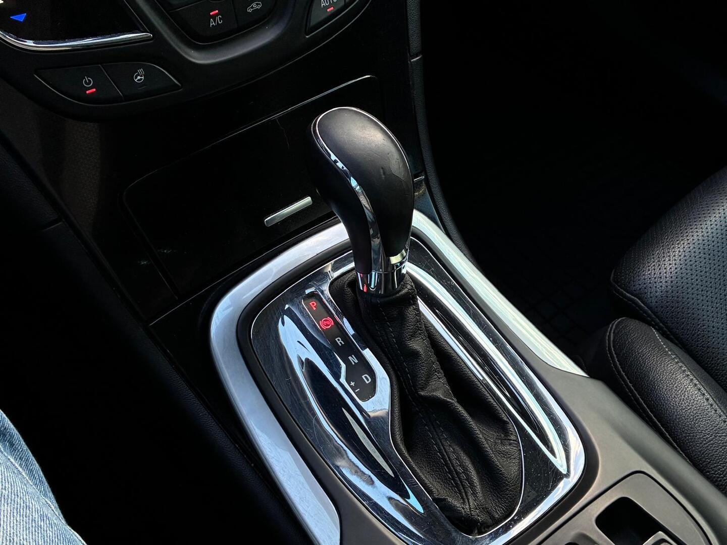 OPEL Insignia 2015