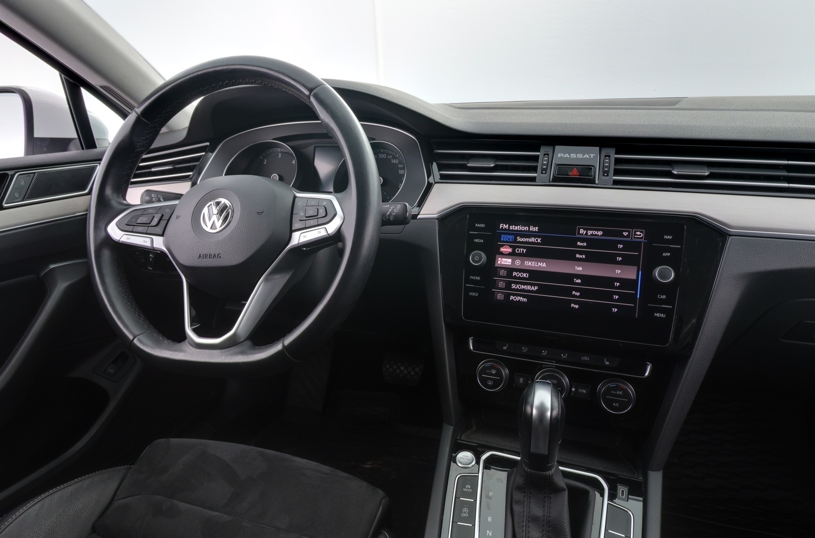 VOLKSWAGEN Passat 2020