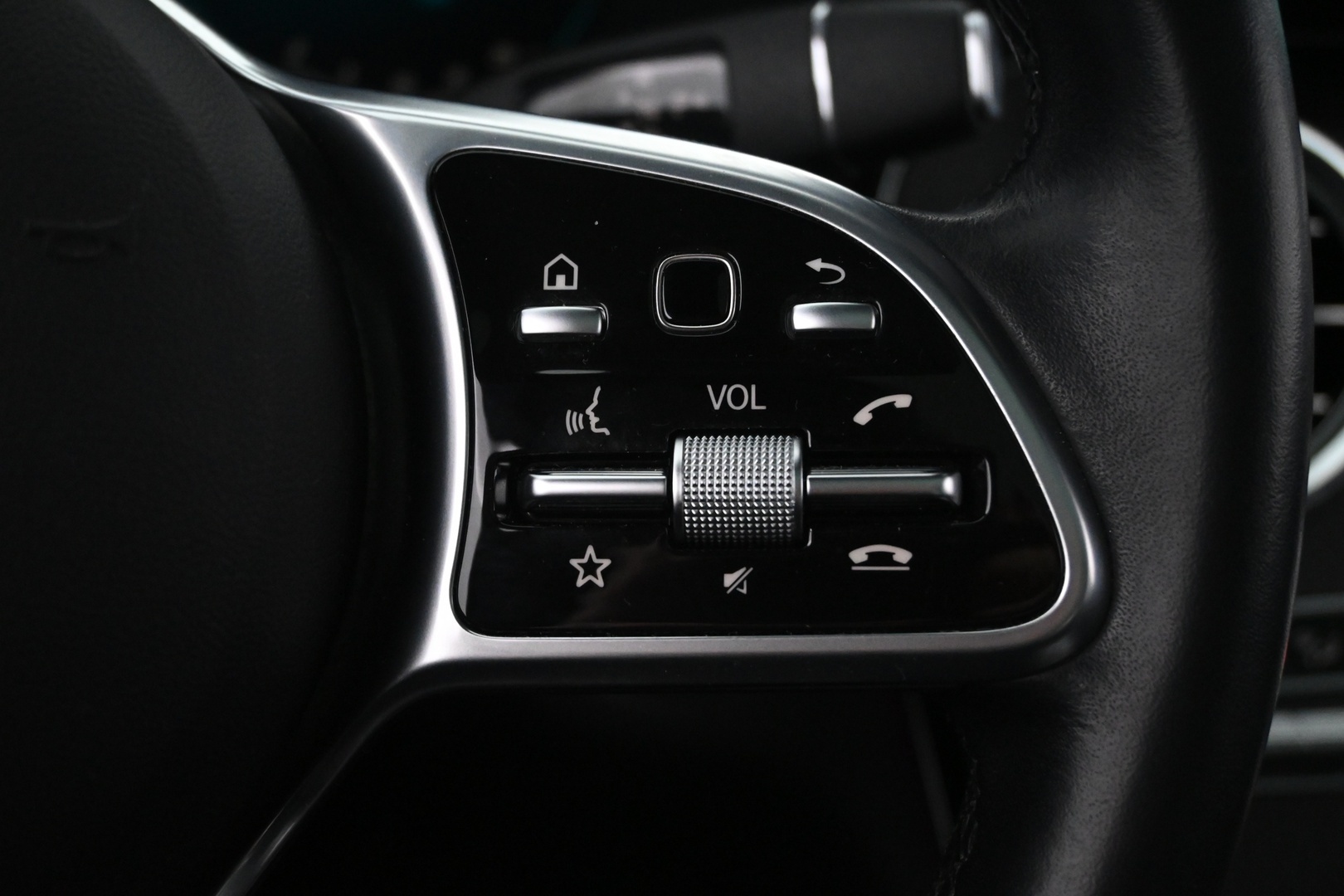 MERCEDES-BENZ GLC 2020