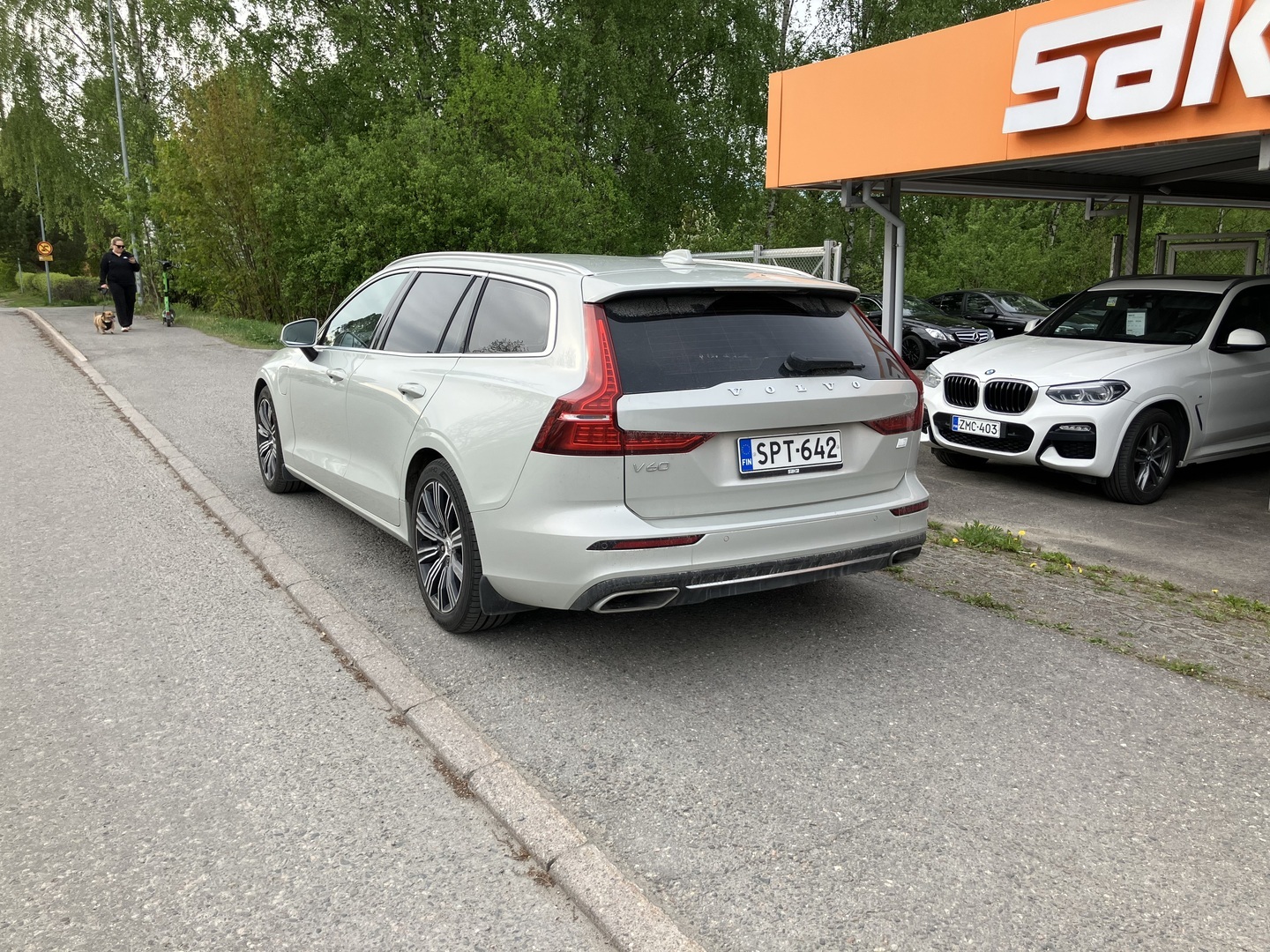 VOLVO V60 2021