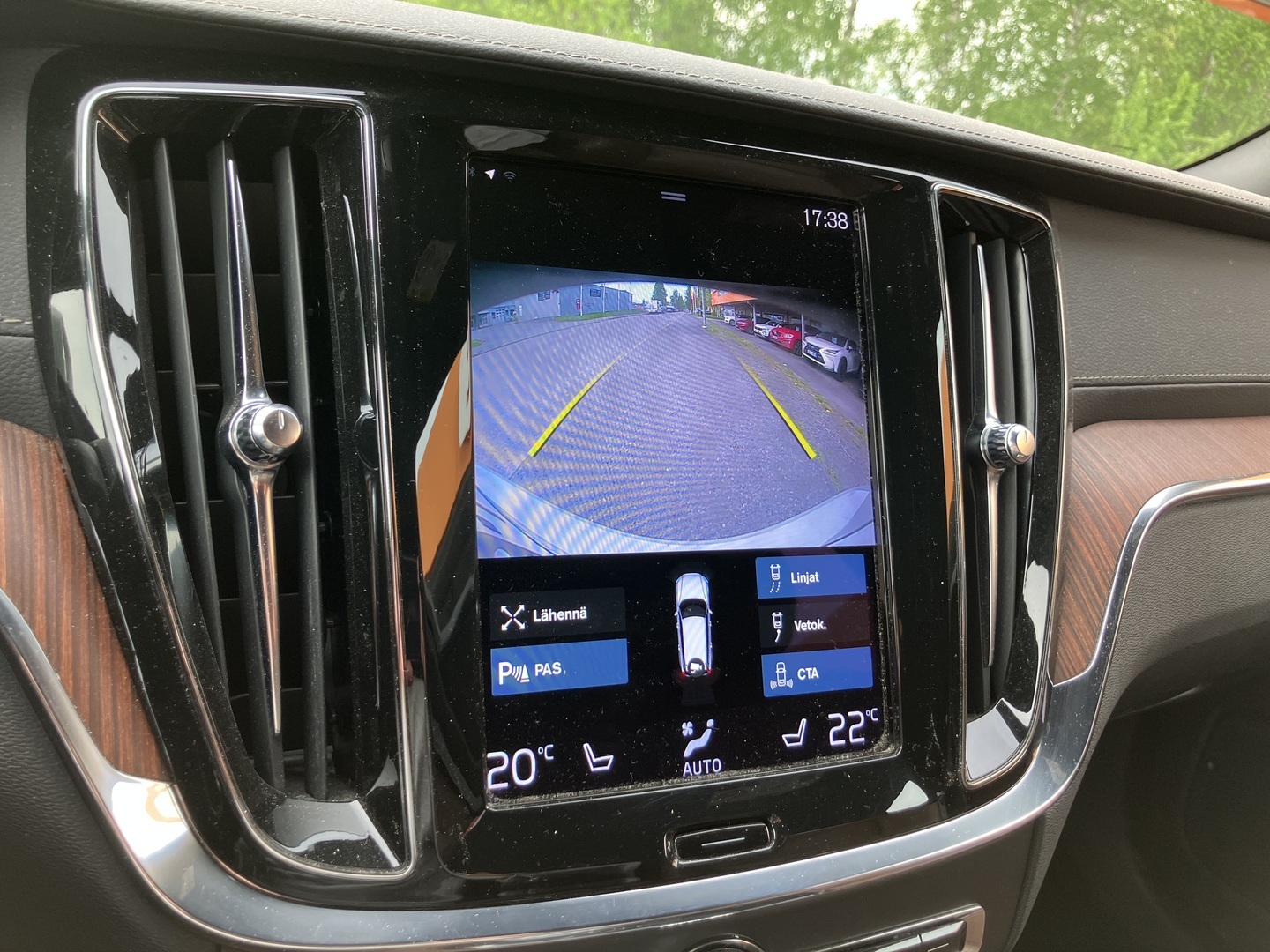 VOLVO V60 2021