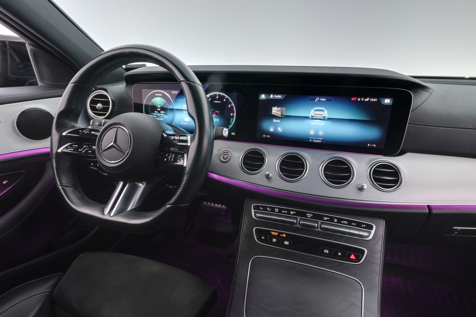 MERCEDES-BENZ E 2021