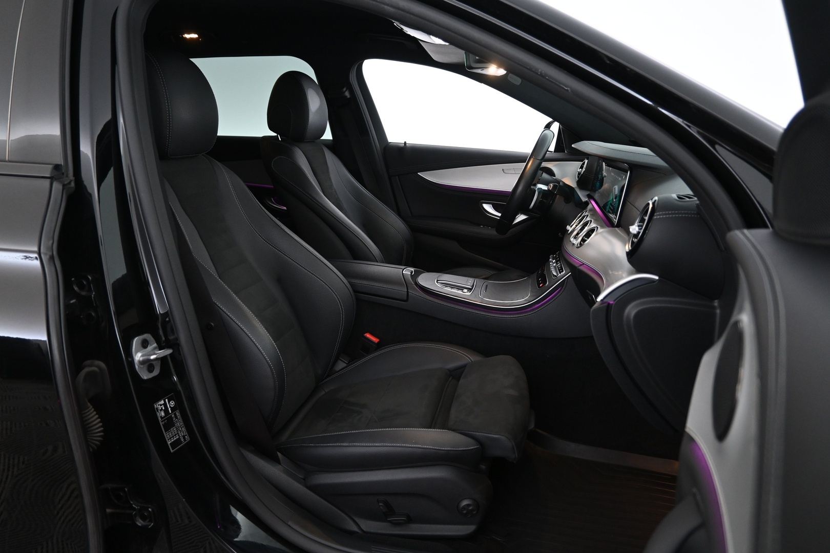 MERCEDES-BENZ E 2021