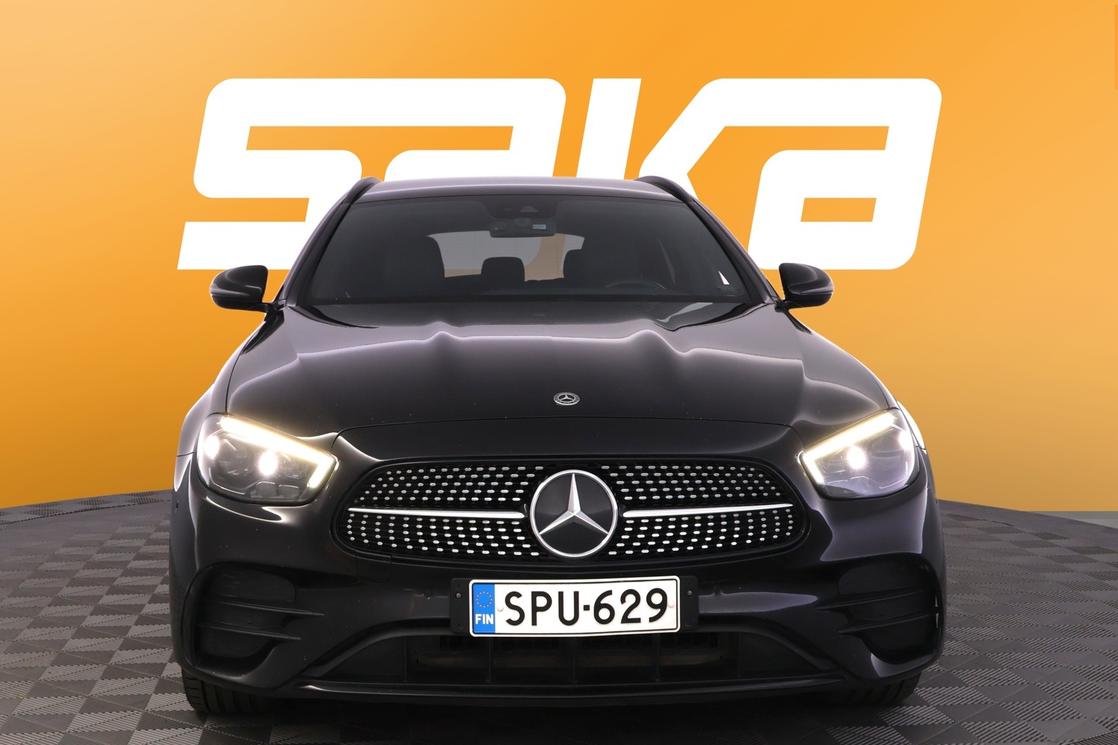 MERCEDES-BENZ E 2021