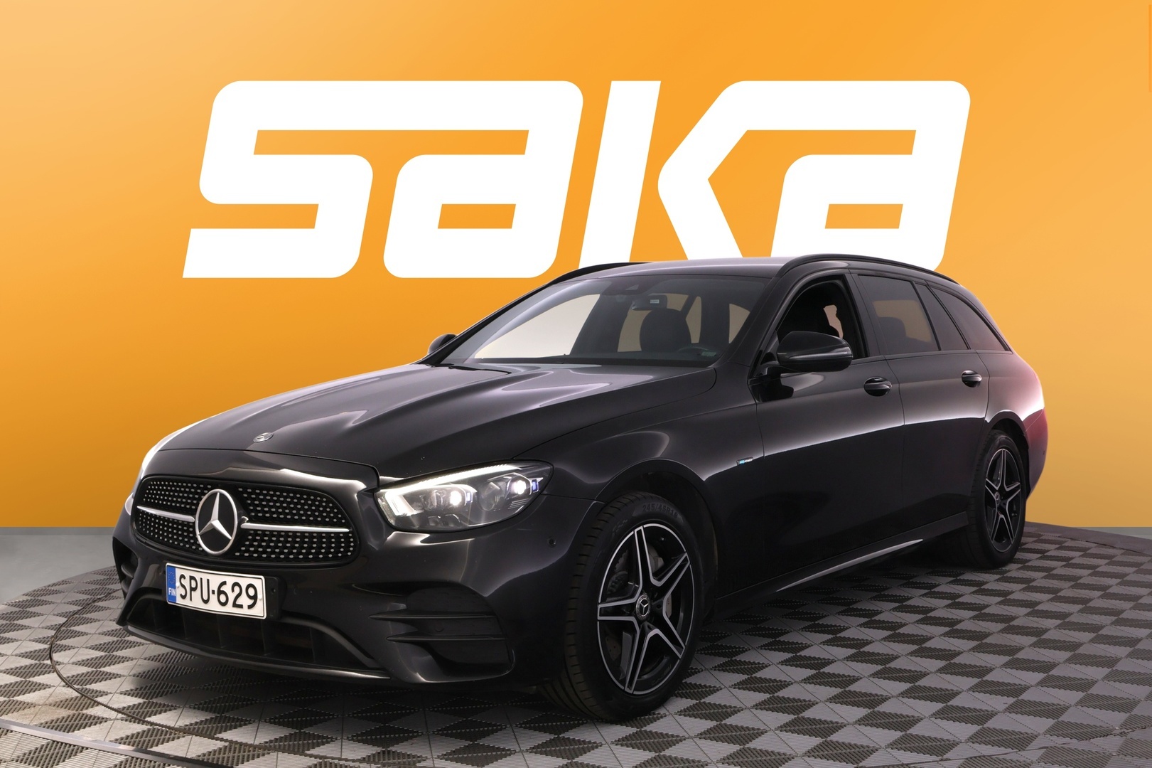 MERCEDES-BENZ E 2021