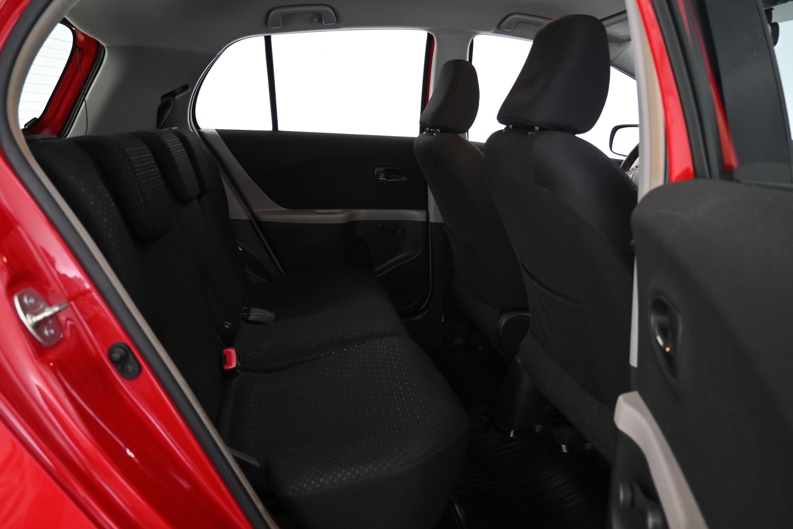 TOYOTA Yaris 2010