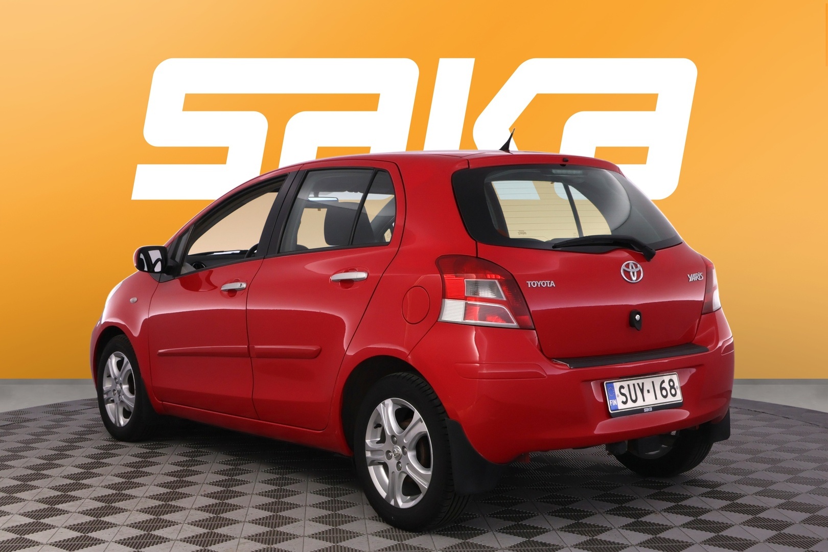 TOYOTA Yaris 2010