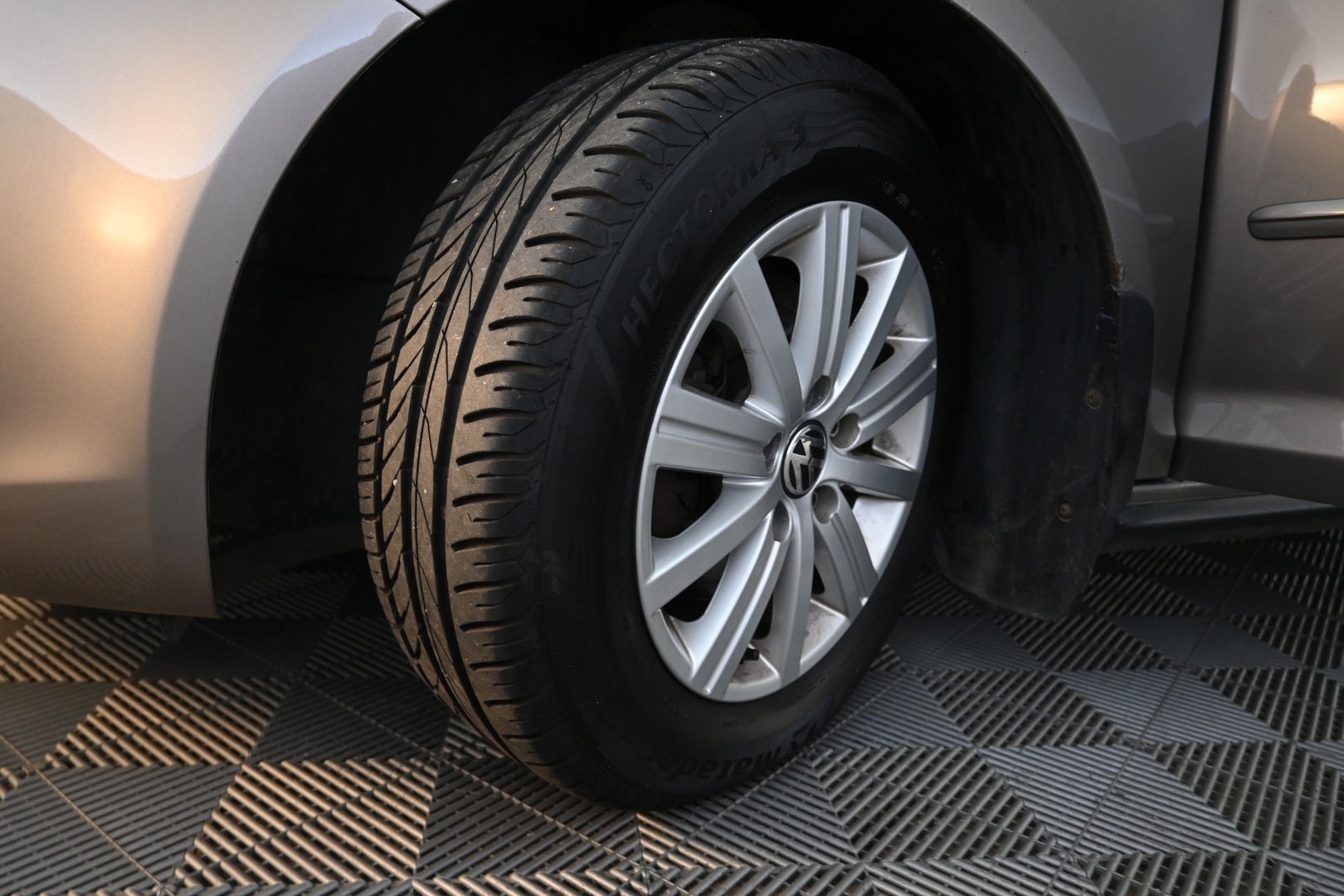 VOLKSWAGEN Golf Plus 2012