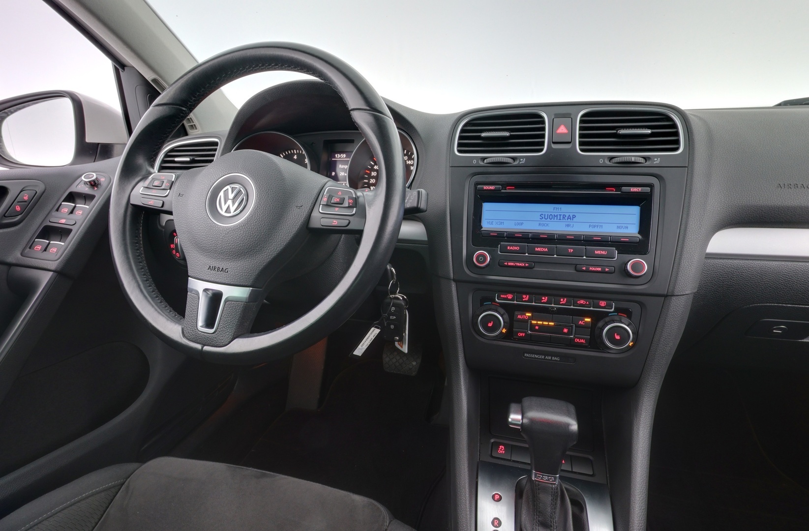 VOLKSWAGEN Golf 2011