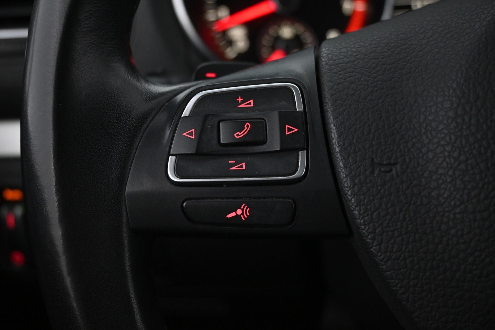 VOLKSWAGEN Golf 2011