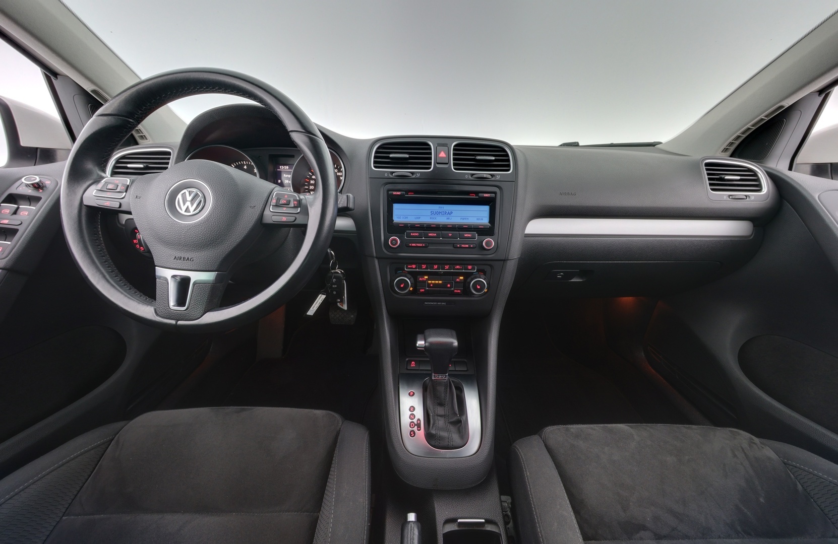VOLKSWAGEN Golf 2011