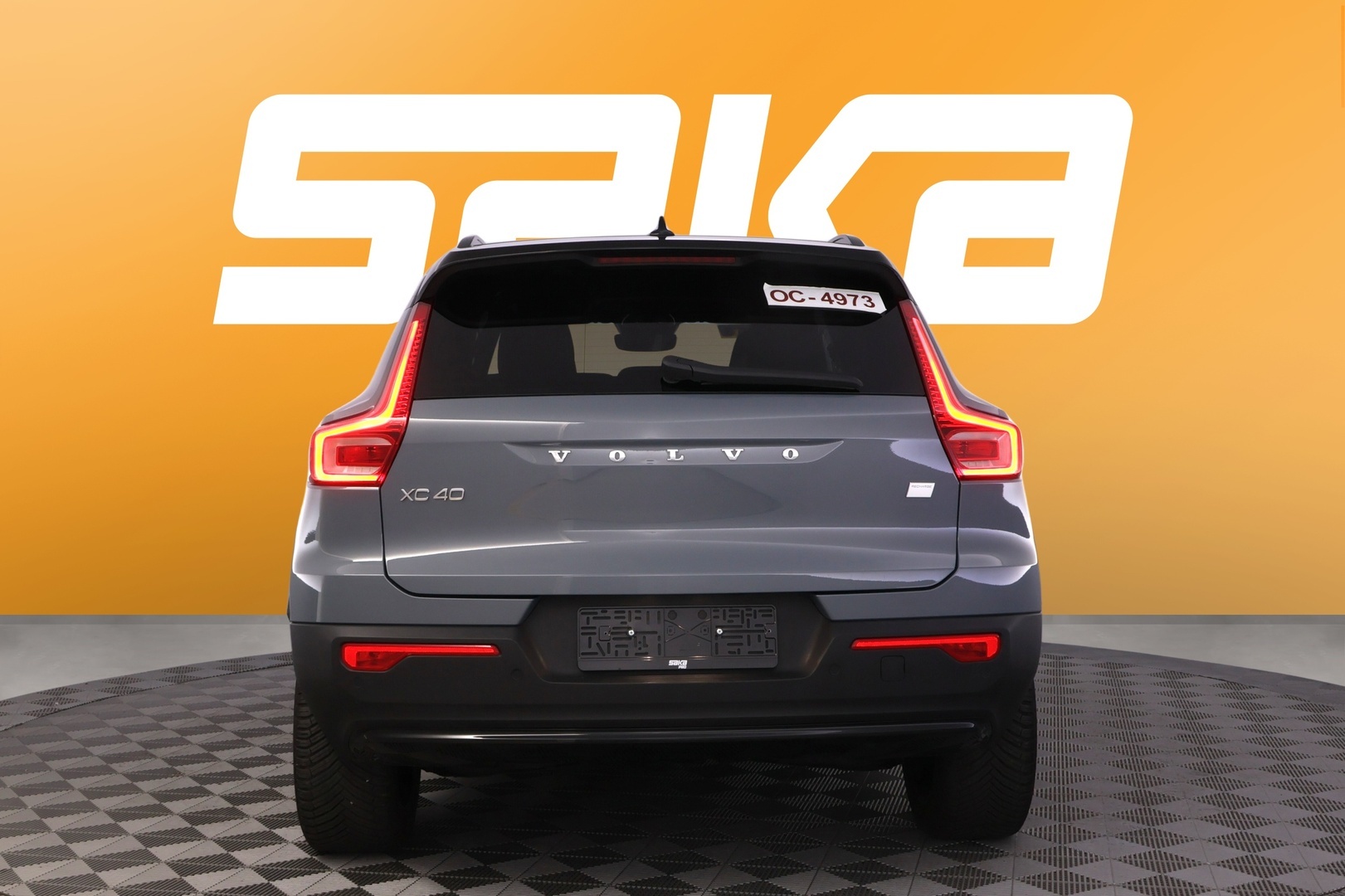 VOLVO XC40 2023