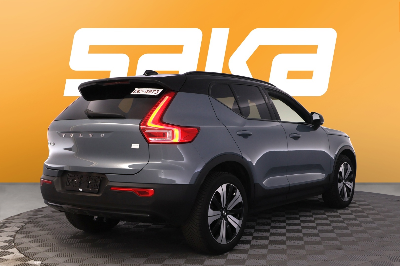 VOLVO XC40 2023