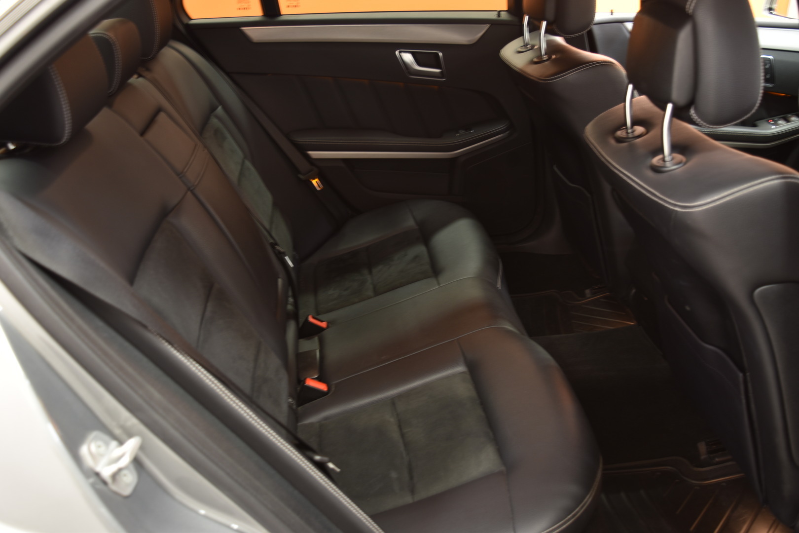 MERCEDES-BENZ E 2012