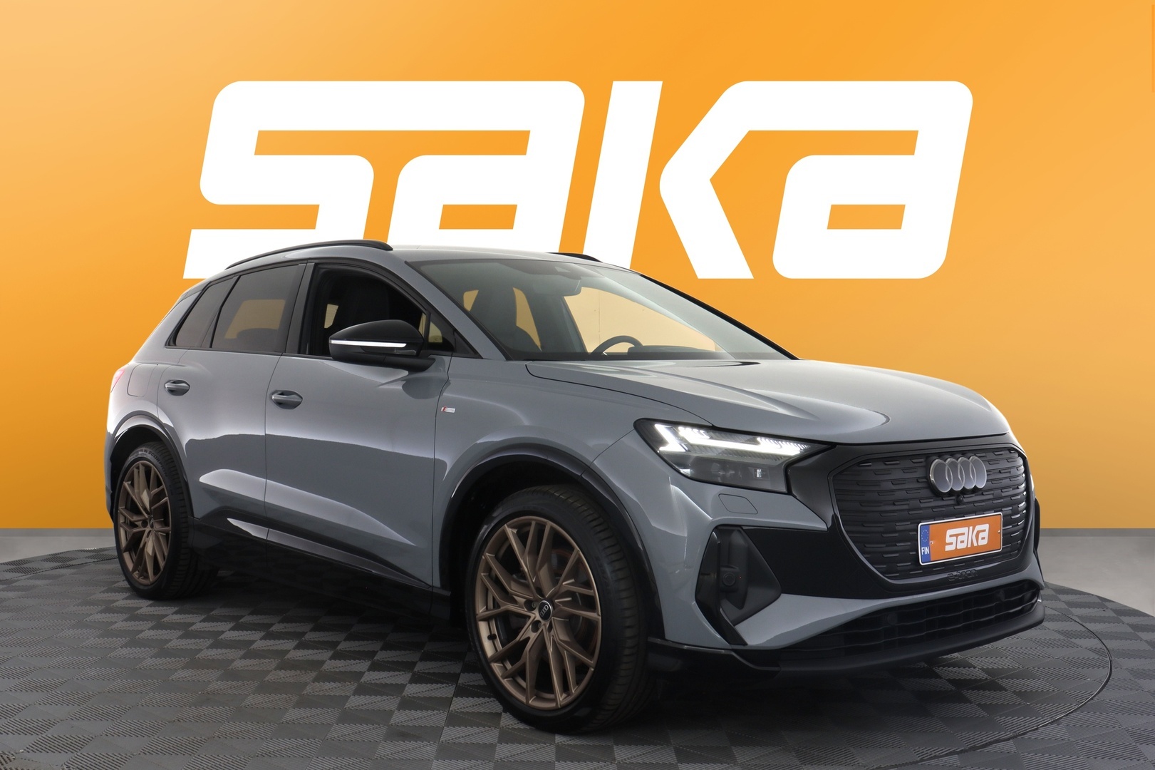 AUDI Q4 e-tron 2025