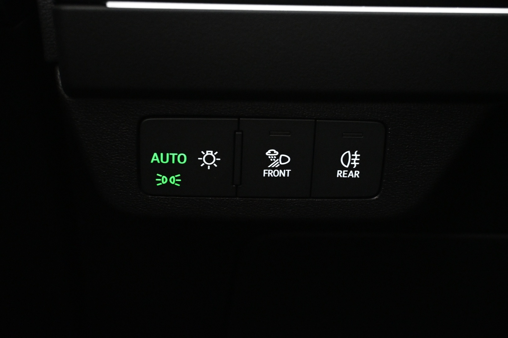 AUDI Q4 e-tron 2025