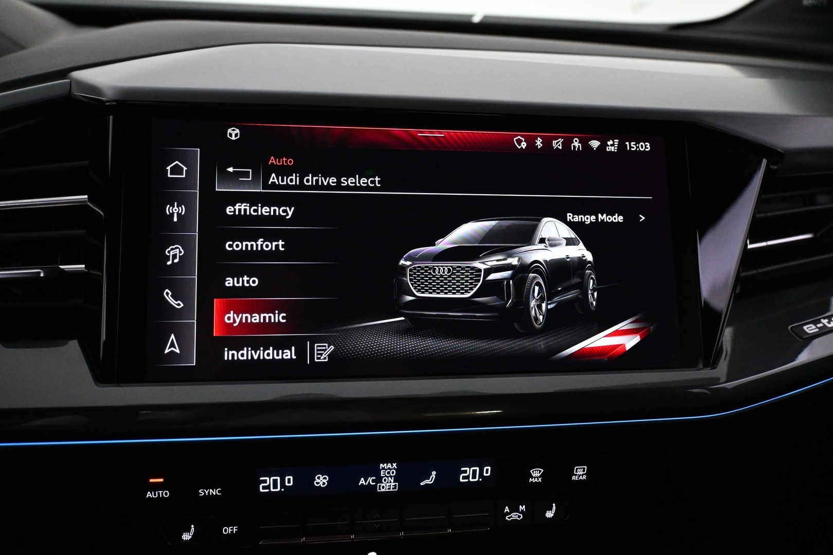 AUDI Q4 e-tron 2025