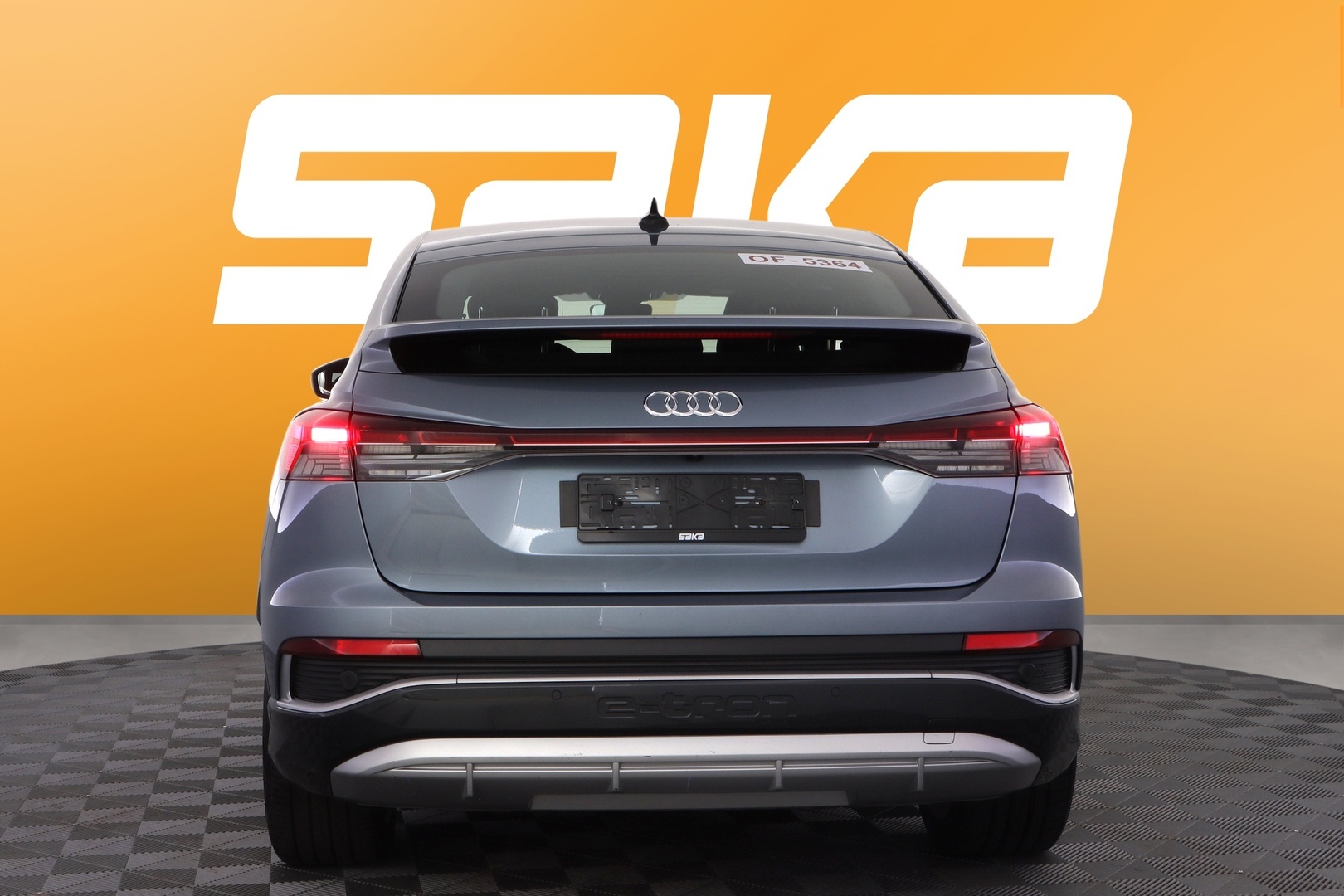 AUDI Q4 e-tron 2025