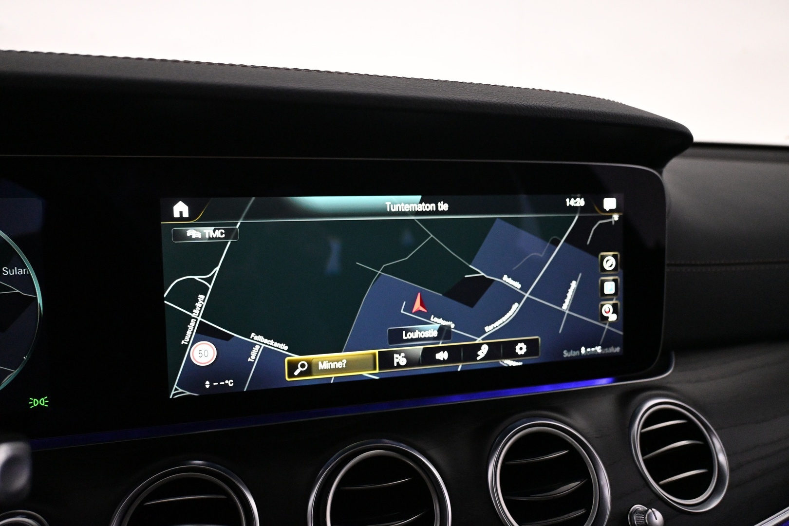 MERCEDES-BENZ E 2022