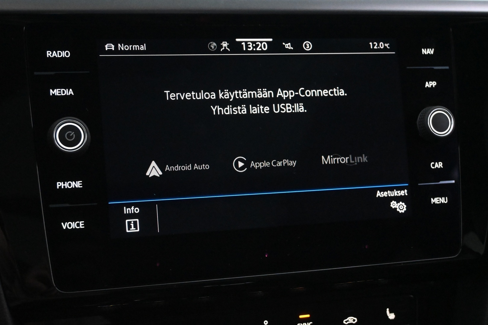 VOLKSWAGEN Arteon 2022