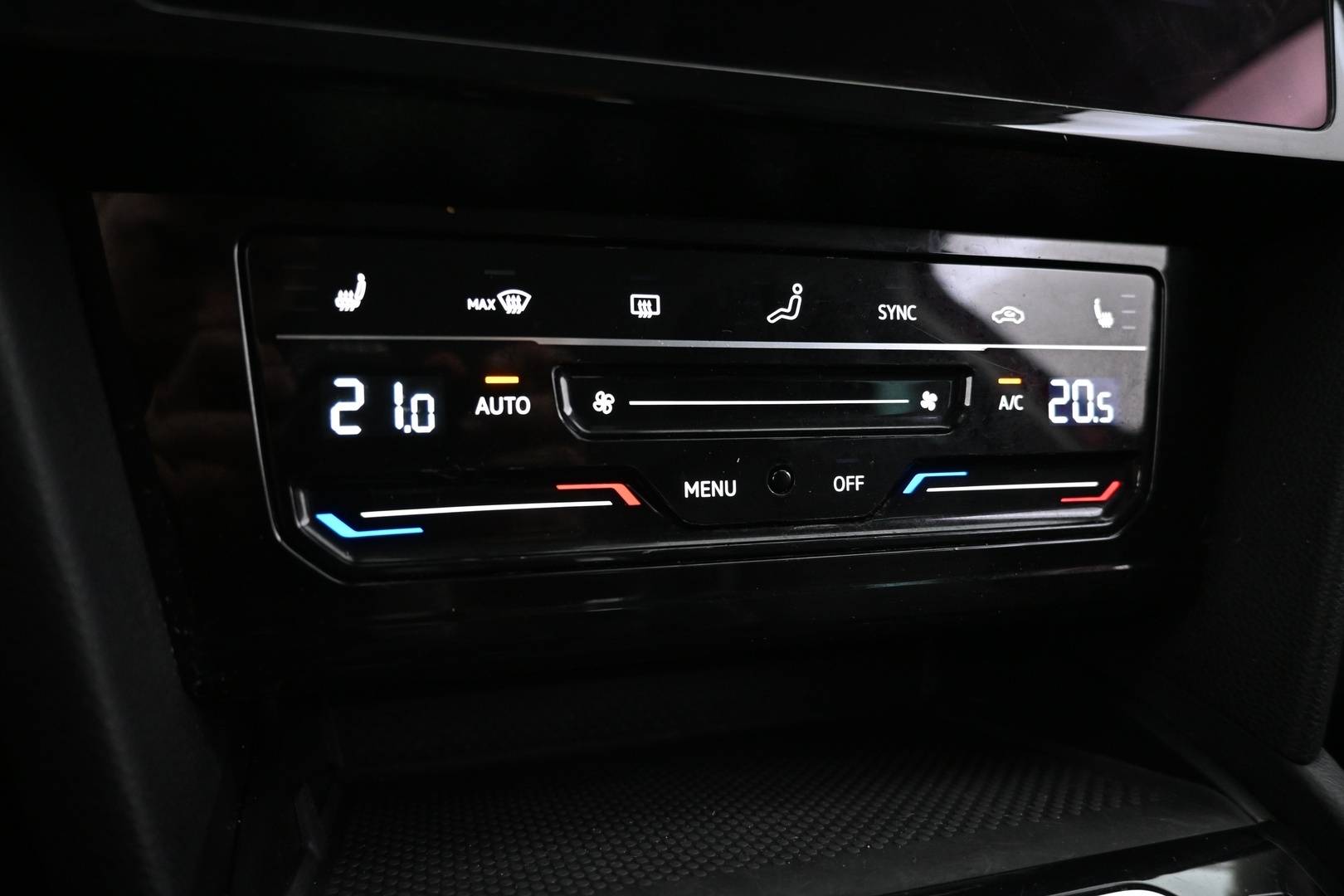 VOLKSWAGEN Passat 2021