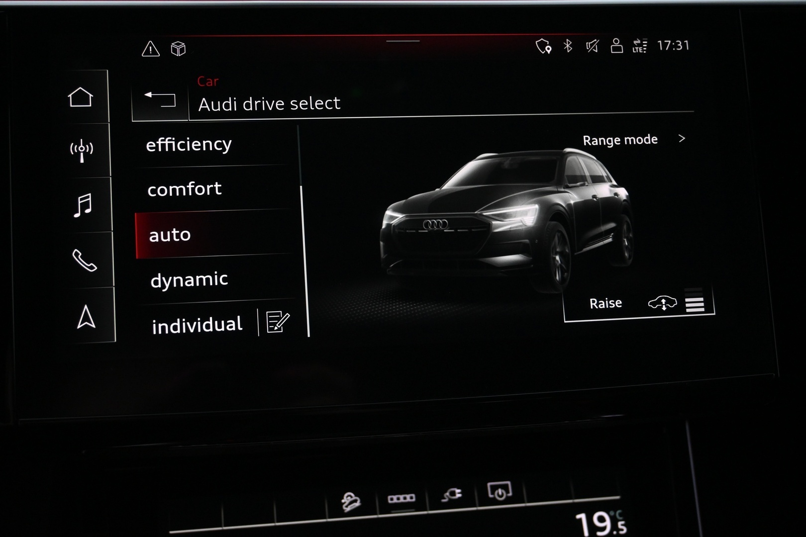 AUDI e-tron 2023
