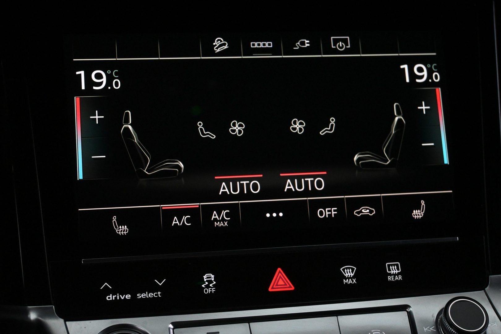 AUDI e-tron 2023