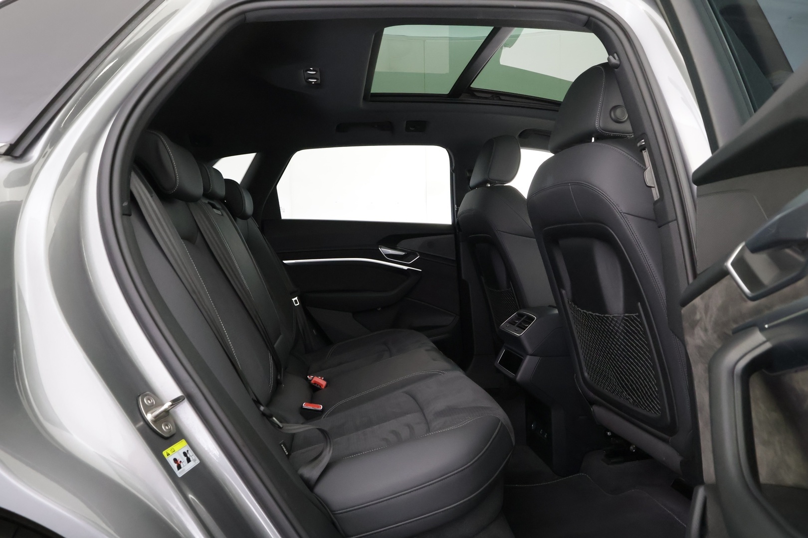 MERCEDES-BENZ EQC 2021