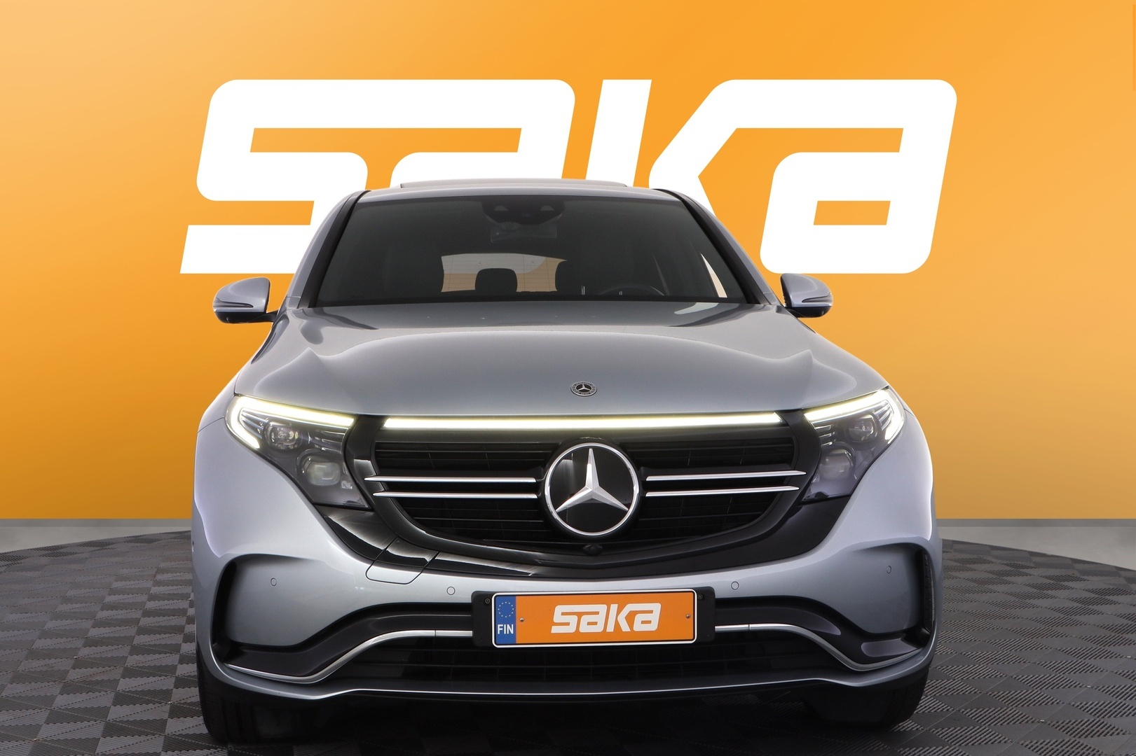 MERCEDES-BENZ EQC 2021