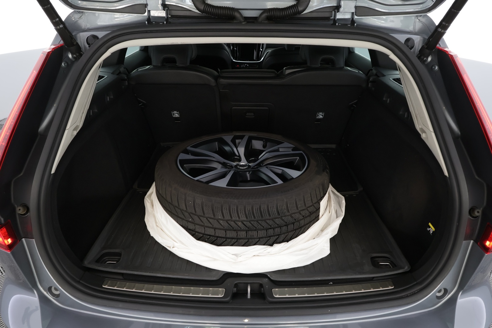VOLVO V60 2019