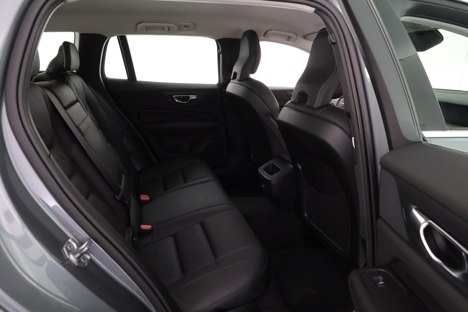 VOLVO V60 2019