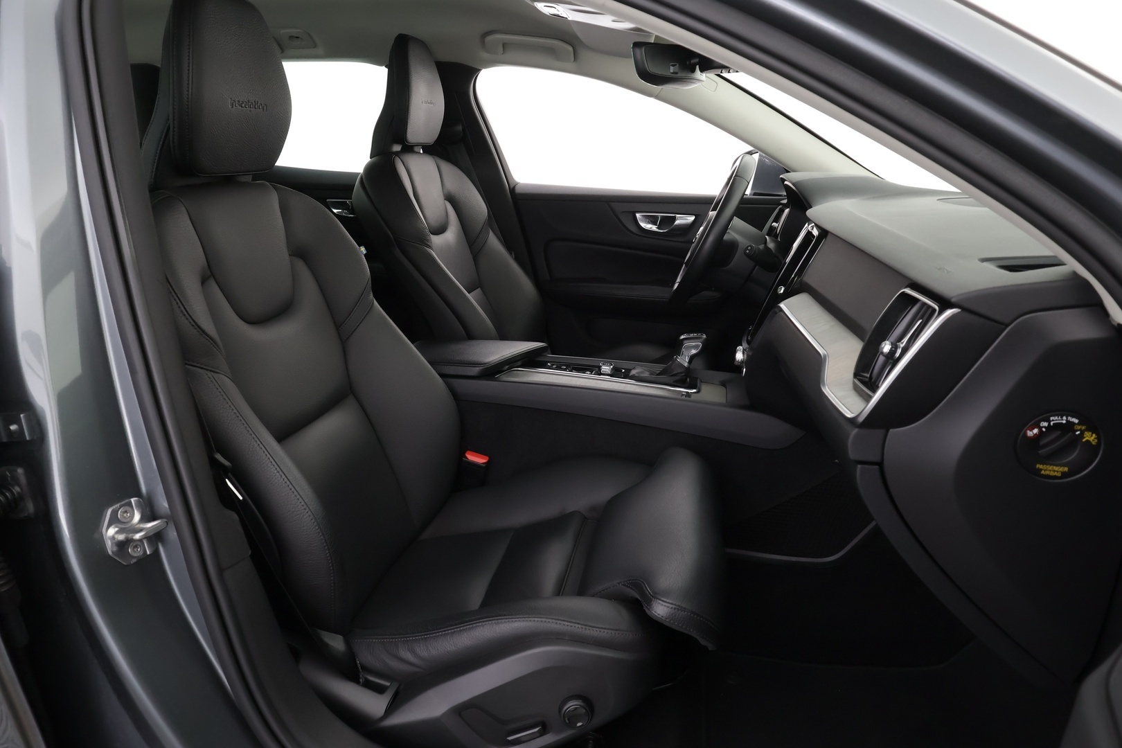 VOLVO V60 2019